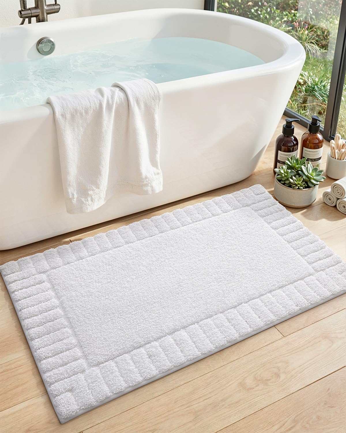 DEXI Bathroom Rugs Non Slip Washable, 36x24 Quick Dry Bath Mat, White