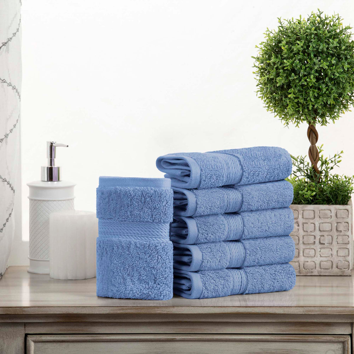 SUPERIOR Egyptian Cotton Plush & Absorbent, Hand Towel Set of 4, Cream