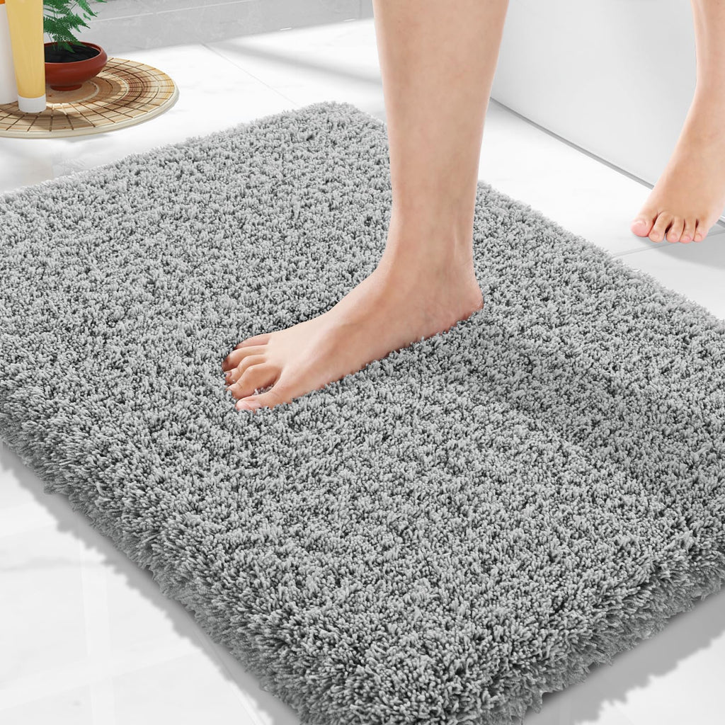 Yimobra Bathroom Rugs Non Slip Washable 32X20, Ultra Soft and Water Absorbent Bath Mats, Plush Fluffy Shower Mat Outside, Microfiber Thick Matts for Bathroom Floor/Tub, Light Gray and White